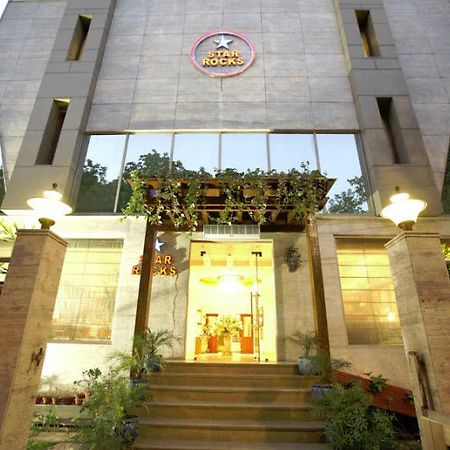 Hotel Star Rocks Нью-Дели Экстерьер фото